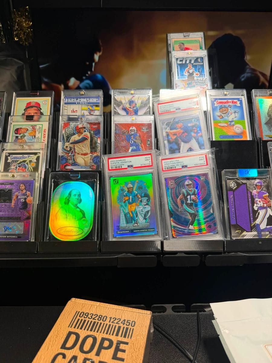 Graded slab cases